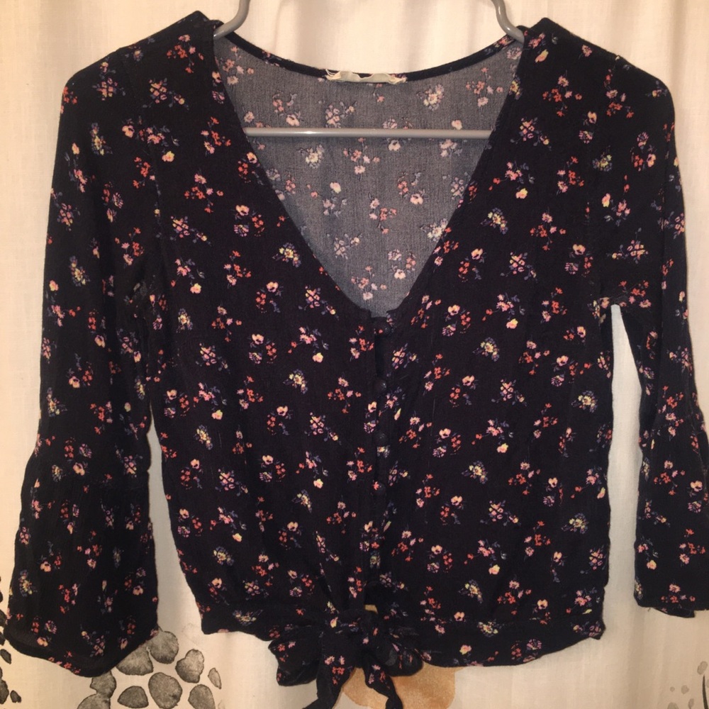 Navy blue cropped top